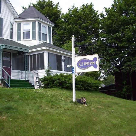 Ice Fish Inn Millinocket Exterior photo