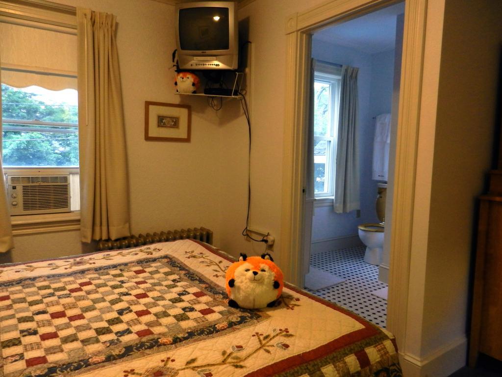 Ice Fish Inn Millinocket Room photo
