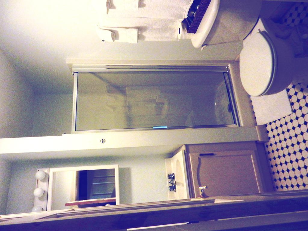 Ice Fish Inn Millinocket Room photo